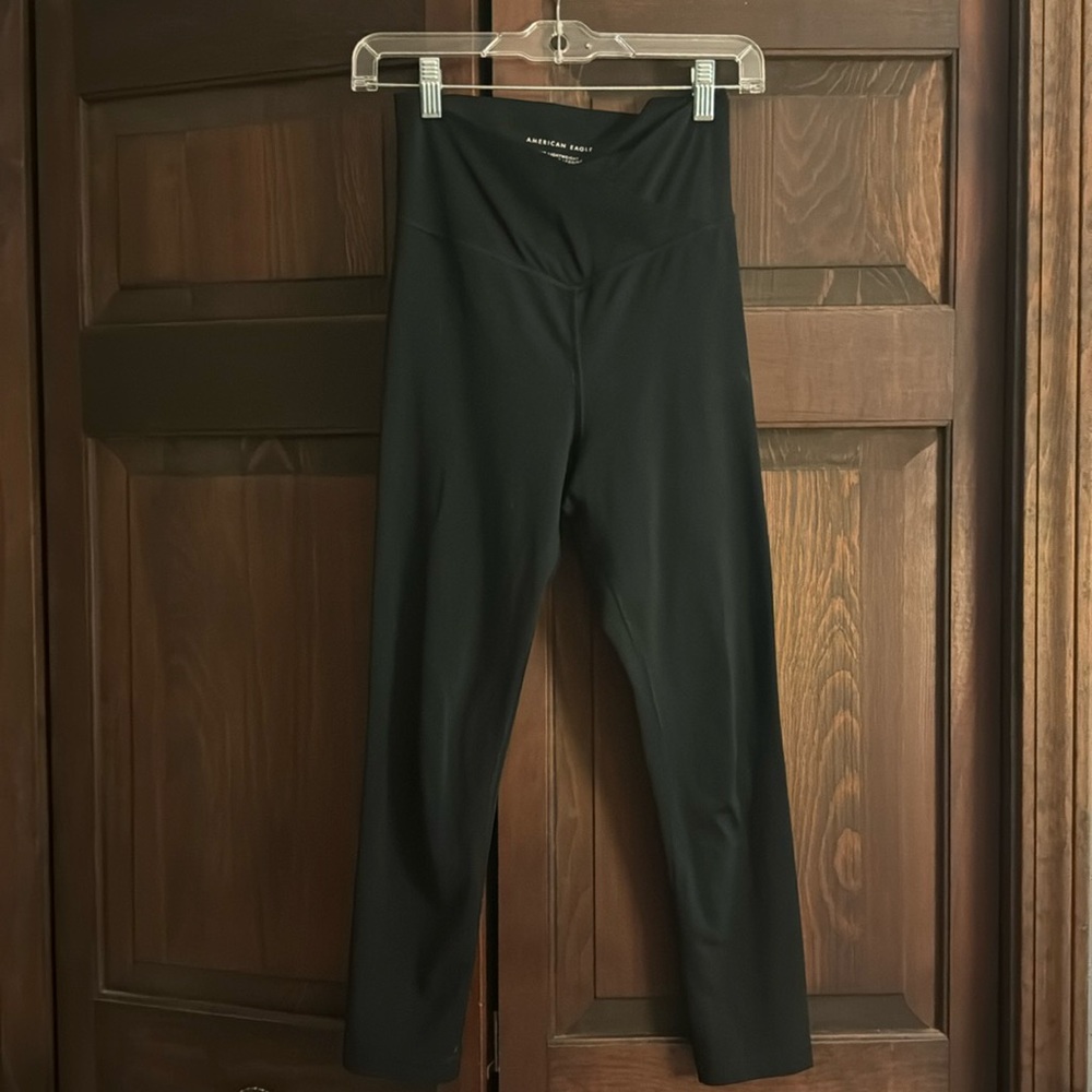 American Eagle lightweight everything 7/8 legging